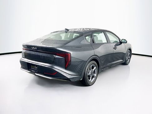 Used 2025 Kia K4 LXS image 9