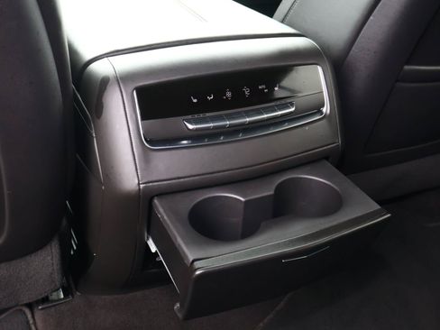 Certified 2024 Cadillac Escalade ESV Premium Luxury Platinum AWD/4WD image 19