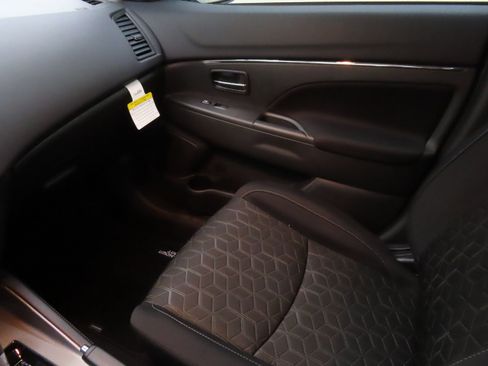 New 2025 Mitsubishi Outlander Sport ES AWD/4WD image 18
