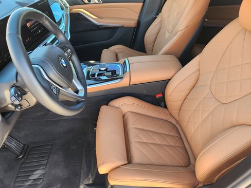 Used 2024 BMW X5 sDrive40i w/ Parking Assistance Package image 13