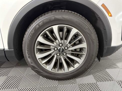 Used 2020 Lincoln Nautilus FWD w/ Equipment Group 101A image 12