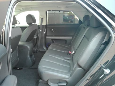 Used 2025 Hyundai Ioniq 5 Limited RWD image 18