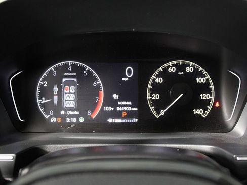 Used 2023 Honda Pilot Sport image 16