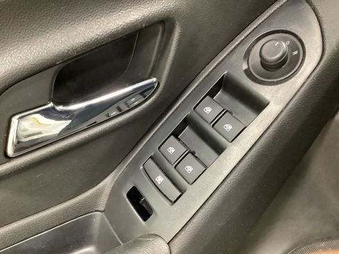 Used 2016 Chevrolet Trax LT w/ LT Convenience Package image 16