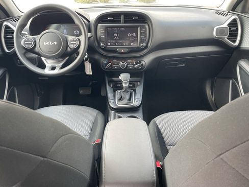 Used 2024 Kia Soul LX w/ Option Group 015 image 14