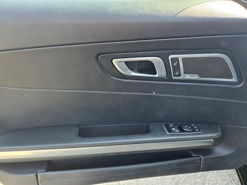 Used 2017 Mercedes-Benz AMG GT Coupe image 9