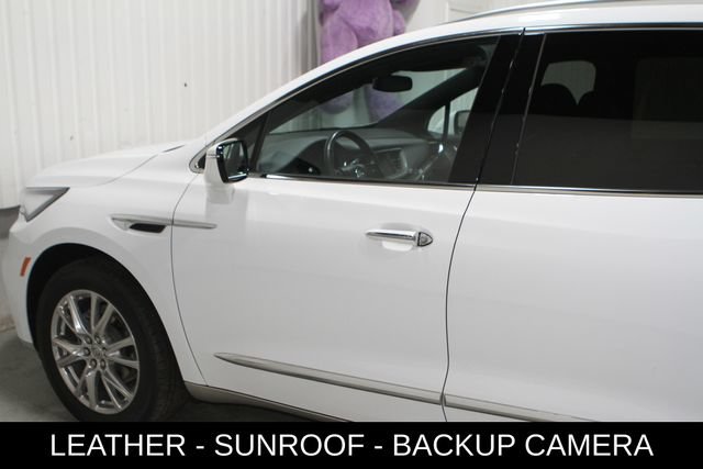 Used 2023 Buick Enclave Essence w/ Experience Buick Package FWD image 29