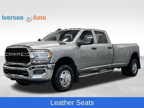 Used 2023 RAM 3500 Tradesman w/ Chrome Appearance Group image 5