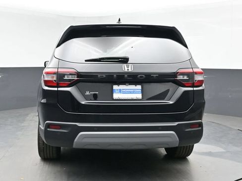Used 2025 Honda Pilot EX-L image 9