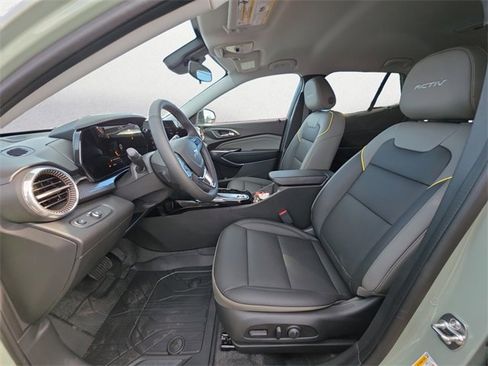 New 2026 Chevrolet Trax ACTIV w/ Driver Confidence Package image 9
