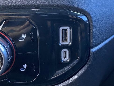 Used 2024 GMC Sierra 1500 Elevation image 22