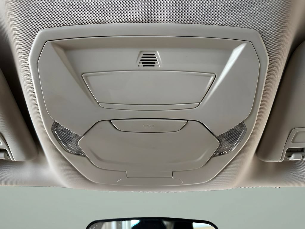 Used 2016 Ford Escape SE FWD image 18