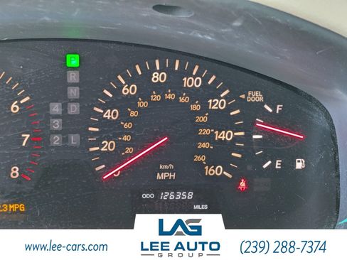 Used 2001 Lexus LS 430 RWD image 24