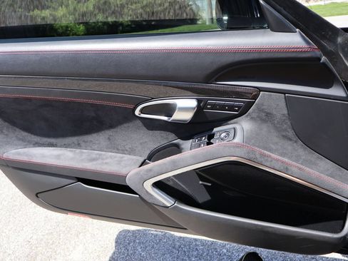 Used 2017 Porsche 911 Carrera GTS RWD image 35