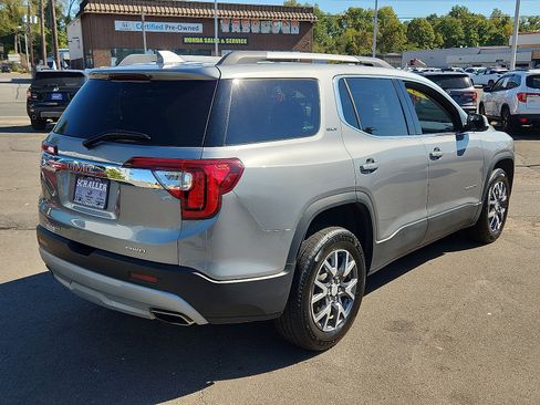 Used 2023 GMC Acadia SLT image 6