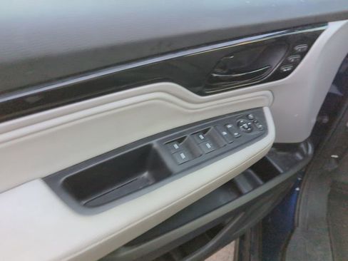 Used 2020 Honda Odyssey Elite image 8