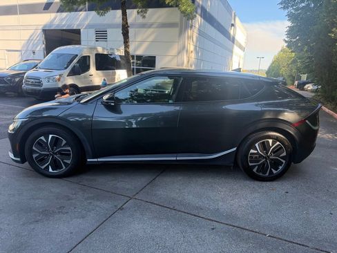 Certified 2024 Kia EV6 Light AWD/4WD image 5