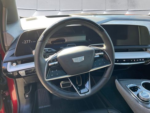 Certified 2025 Cadillac Optiq Sport 2 w/ LPO, Floor Liner Package image 13