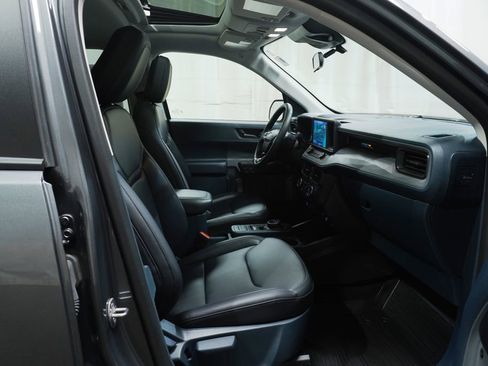 Used 2024 Ford Maverick Lariat w/ Black Appearance Package image 12