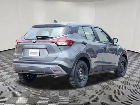 New 2025 Nissan Kicks Play S image 3