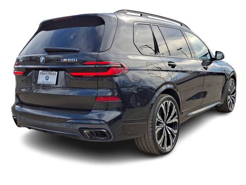 Used 2025 BMW X7 M60i image 6