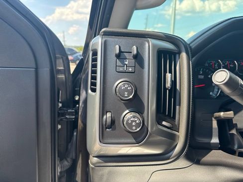 Used 2016 Chevrolet Silverado 2500 LTZ AWD/4WD image 12