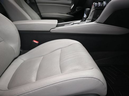 Used 2020 Honda Accord EX-L image 25