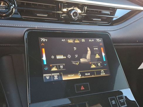New 2026 INFINITI QX80 4WD image 13