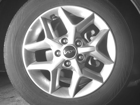 Used 2025 Kia Soul LX w/ LX Technology Package FWD image 18