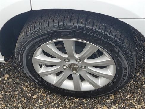 Used 2014 Chrysler 200 Limited image 5