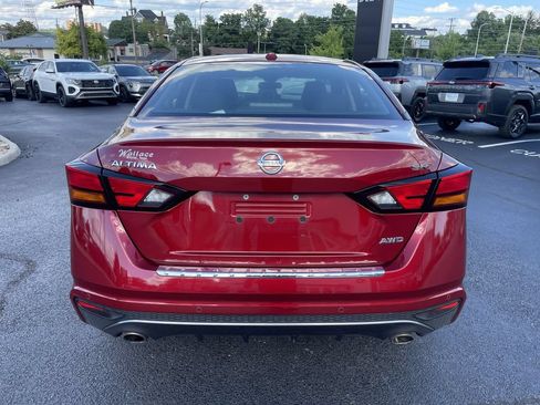 Used 2021 Nissan Altima 2.5 SR w/ SR Premium Package AWD/4WD image 5