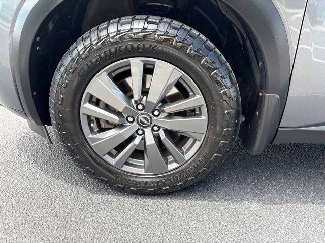 Used 2023 Nissan Pathfinder SV AWD/4WD image 30