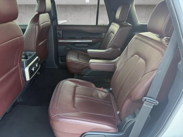 Used 2022 Ford Expedition Limited AWD/4WD image 22