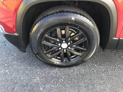 Used 2019 GMC Acadia SLT image 48