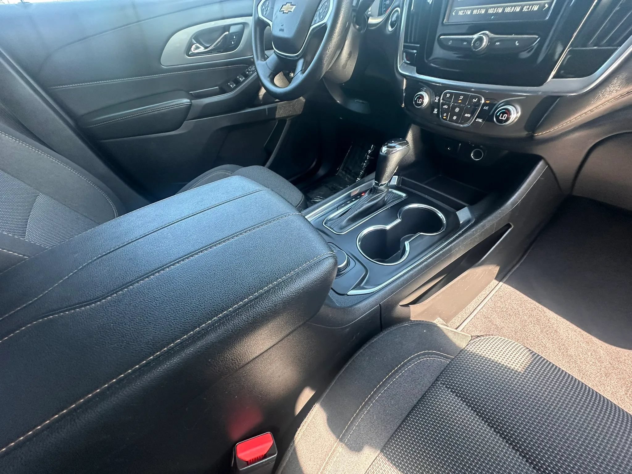 Used 2019 Chevrolet Traverse LS FWD image 27