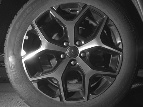 Used 2025 Jeep Compass Limited image 15