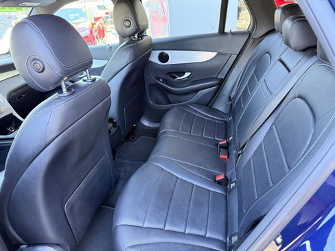 Used 2019 Mercedes-Benz GLC 300 4MATIC image 13