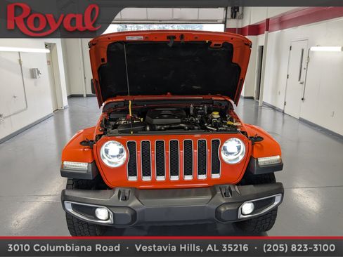 Used 2019 Jeep Wrangler Unlimited Sahara image 25
