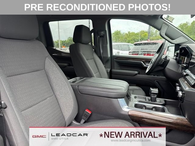 Used 2024 GMC Sierra 1500 Elevation w/ X31 Off-Road Package AWD/4WD image 10