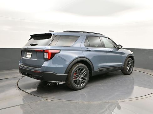 New 2026 Ford Explorer ST-Line w/ ST-Line Street Pack image 11