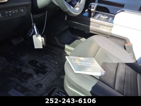 Used 2025 GMC Hummer EV 3X AWD/4WD image 10