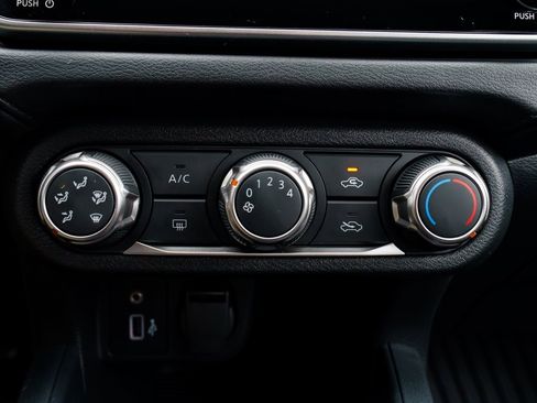 New 2025 Nissan Versa S image 14