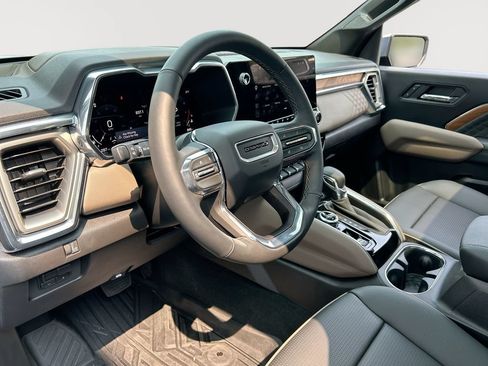 Used 2026 GMC Canyon Denali AWD/4WD image 10