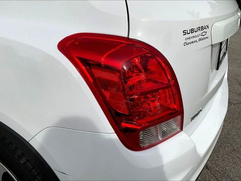 Used 2019 Chevrolet Trax LS FWD image 30