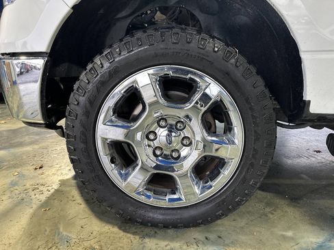 Used 2013 Ford F150 XLT w/ Luxury Equipment Group image 26