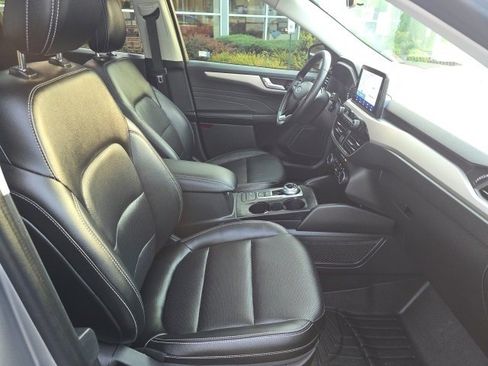 Certified 2022 Ford Escape SEL image 19