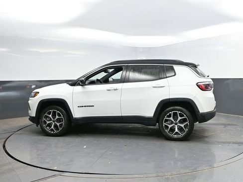 Used 2026 Jeep Compass Limited AWD/4WD image 4
