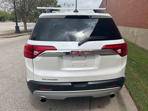 Used 2018 GMC Acadia SLT FWD image 3