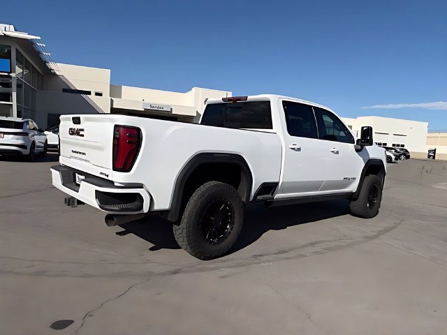 Used 2024 GMC Sierra 3500 AT4 w/ Technology Package AWD/4WD image 3