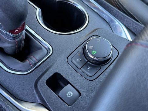 Used 2023 Chevrolet Traverse RS w/ LPO, Floor Liner Package image 32